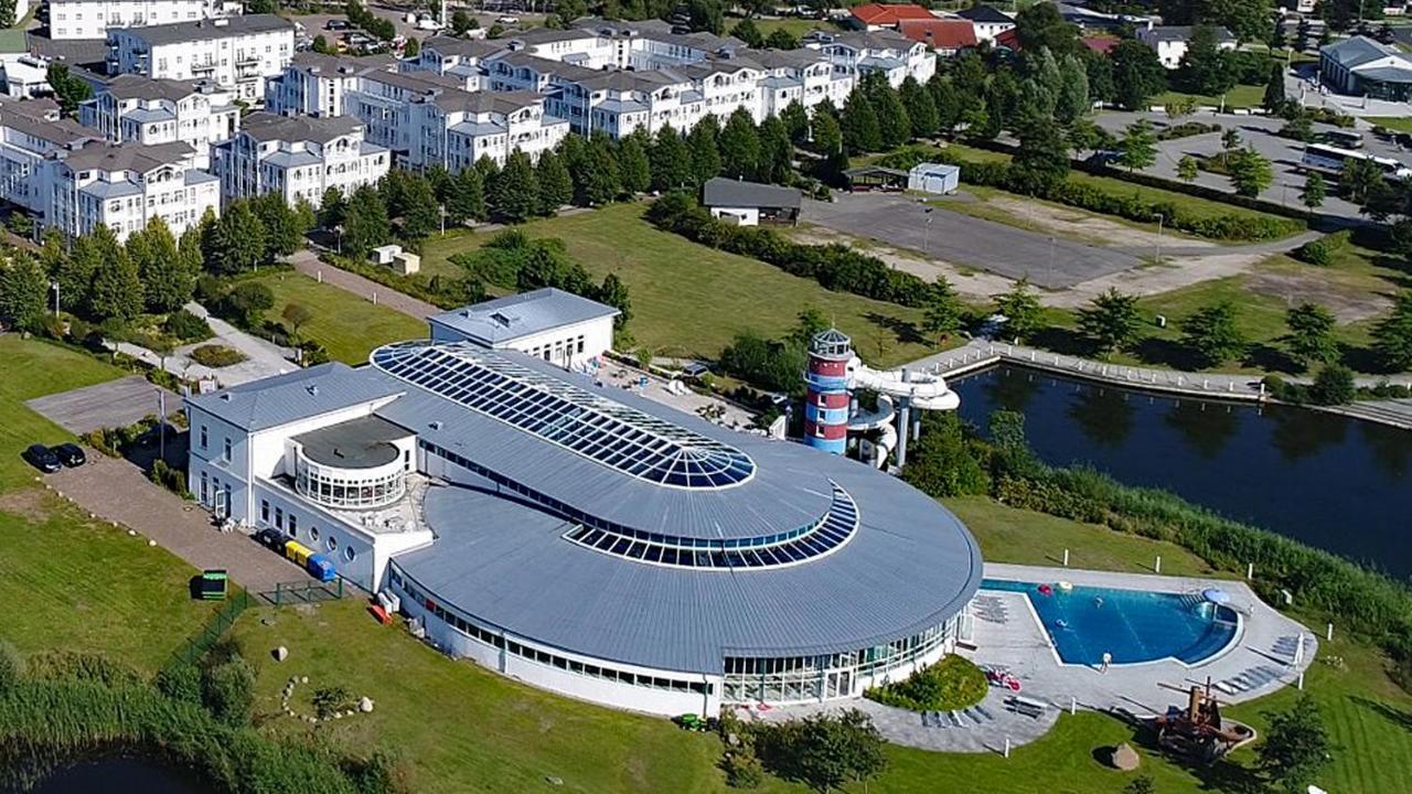 Wg Bernstein - Reetdachhaus - Ruhe Und Seeblick Sellin  Екстер'єр фото