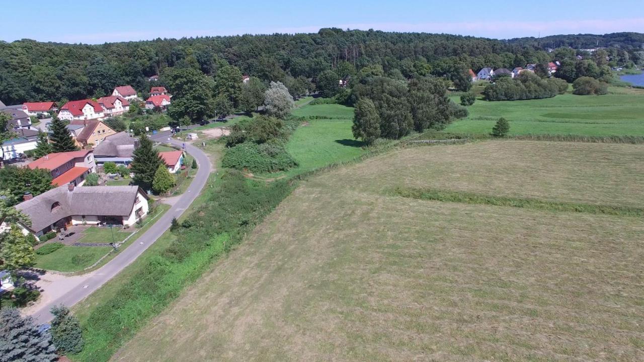 Wg Bernstein - Reetdachhaus - Ruhe Und Seeblick Sellin  Екстер'єр фото